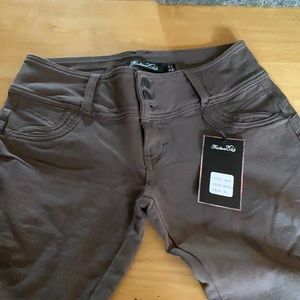 Women’s Jeggings, size x- large.
